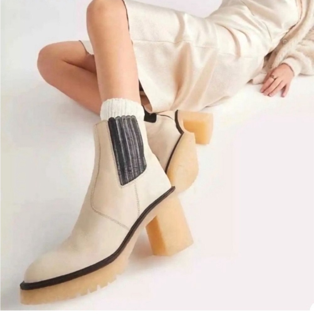Free People James Chelsea Boot off white size 36 or 6 leather new